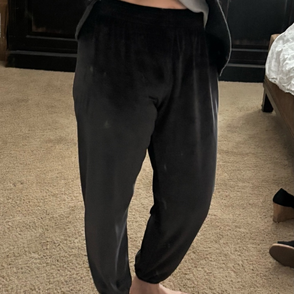 Pink - Victoria's Secret Velvet Sweats - SZ. M